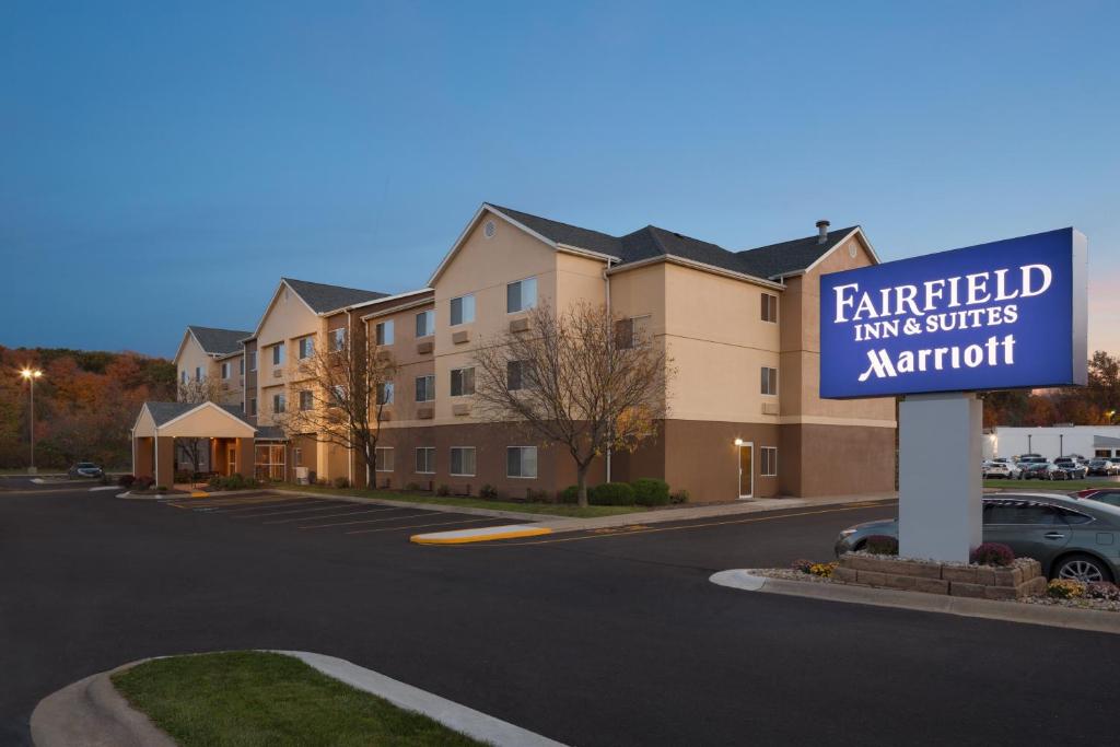 Fairfield Inn & Suites Youngstown Boardman Poland Main image 2